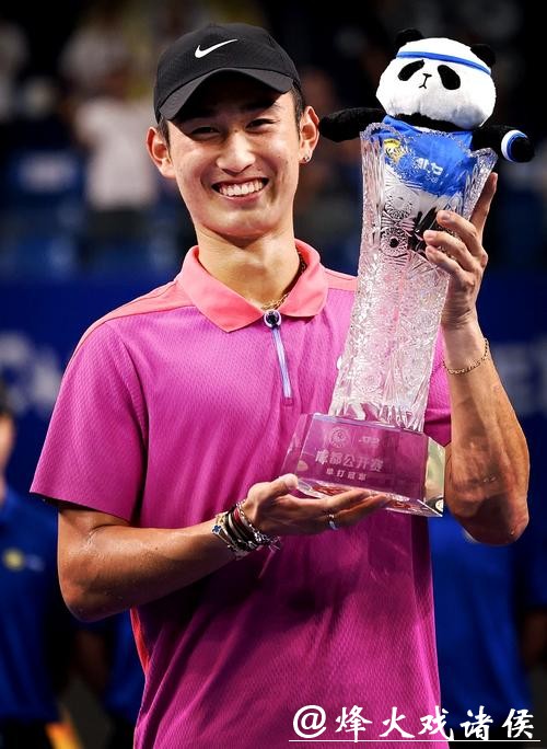 ATP香港站:商竣程0-2布勃里克 无缘连续三年晋级四强 ATP香港站:商竣程0-2布勃里克 无缘连续三年晋级四强